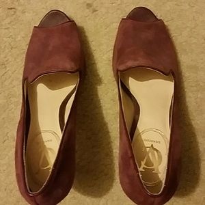 Vero Cuoio Signature shoes.